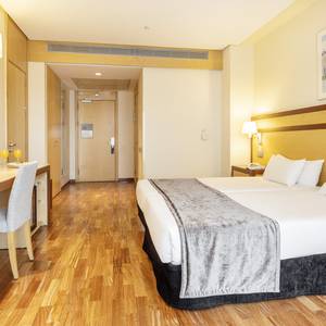 Accessible room Hotel ILUNION Pío XII Madrid